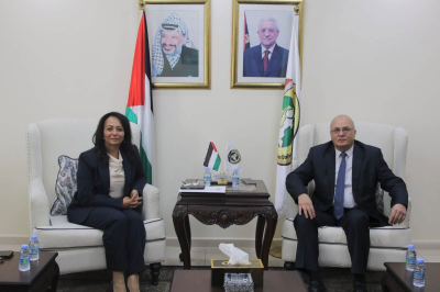  التنمية الاجتماعية وجامعة القدس المفتوحة تبحثان توسيع الشراكة في التدريب الميداني وتطوير المهن الاجتماعية